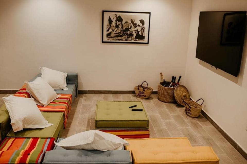 Luxury 5-Suite Villa with Heated Pool, Steam Room & Games Villa in Marrakesh-Safi