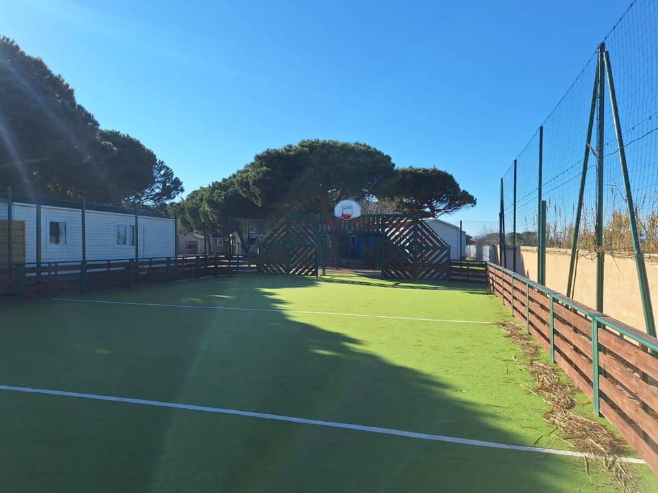 Tennis court