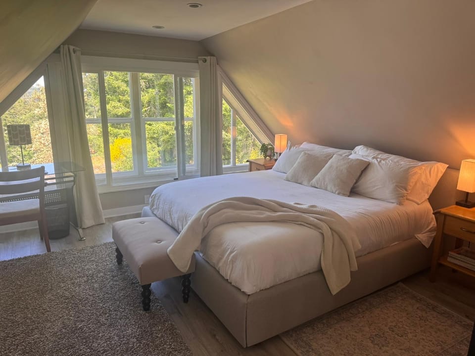 Private cottage in Metchosin close to Victoria House in Vancouver Island