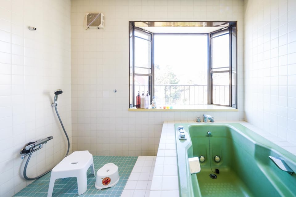 Bathroom, Bath