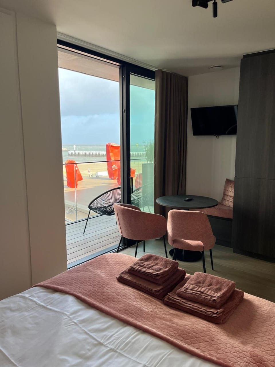 TV and multimedia, Dining area, Sea view