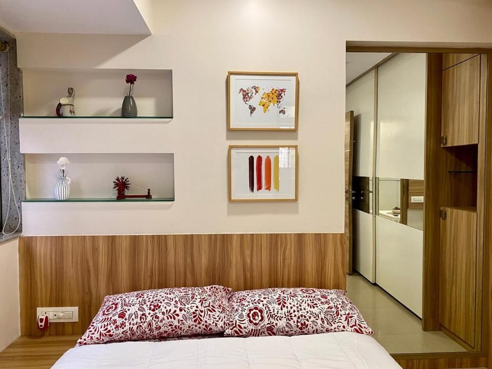Chic Pad in Bandra West Apartment in Mumbai