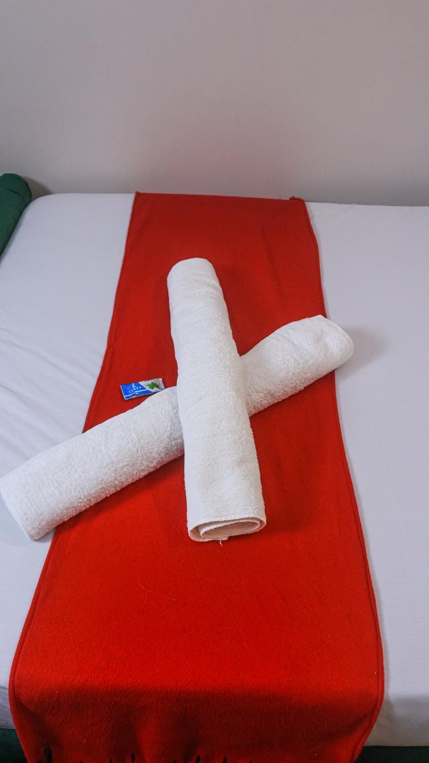 DefiniteAirbnb near JKIA, SGR Terminus, Downtown Apartment in Nairobi