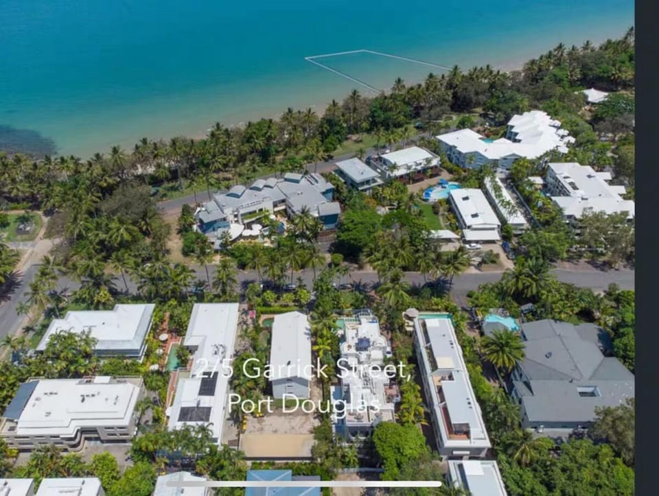 Beach Comber Apartment in Port Douglas
