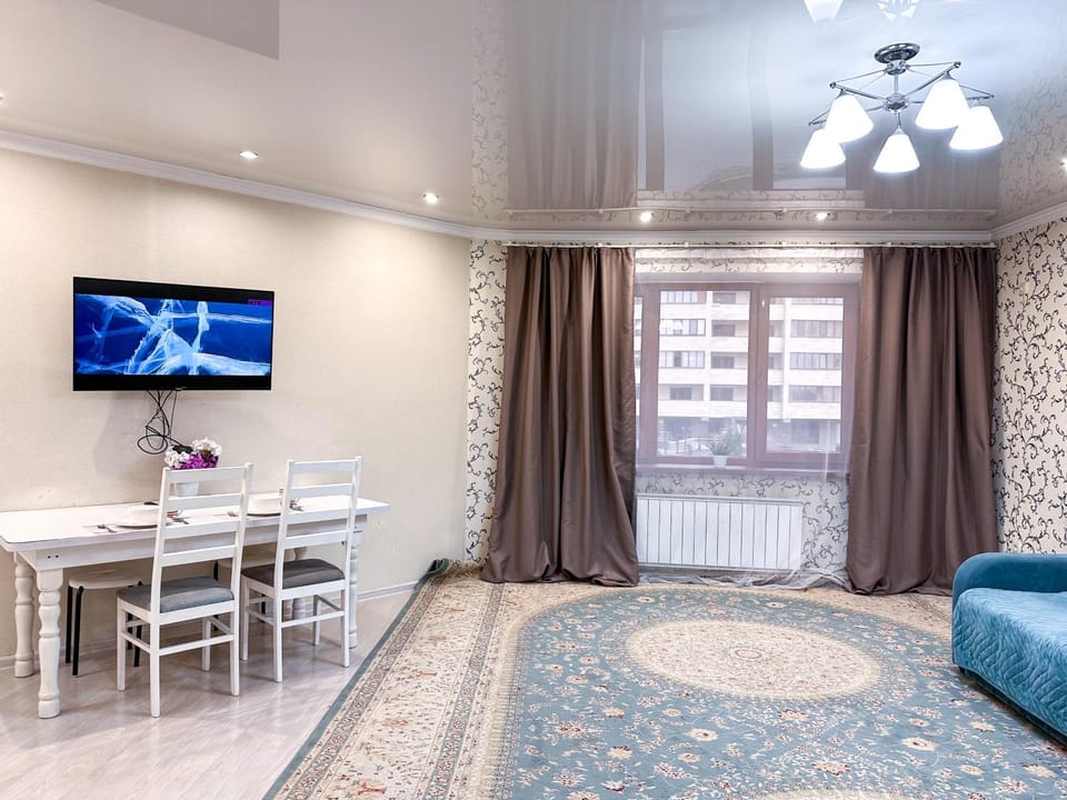 TV and multimedia, Living room, Seating area, Dining area, internet