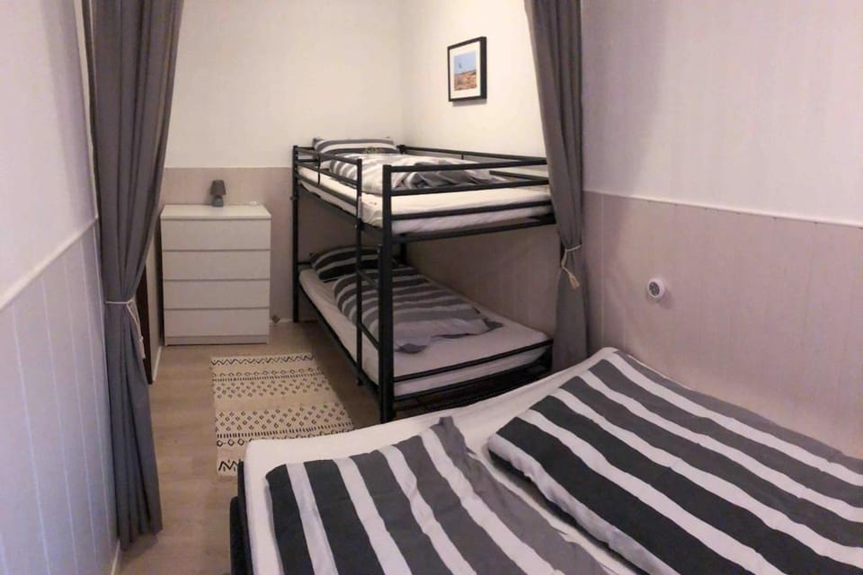 Bed, Bedroom, bunk bed