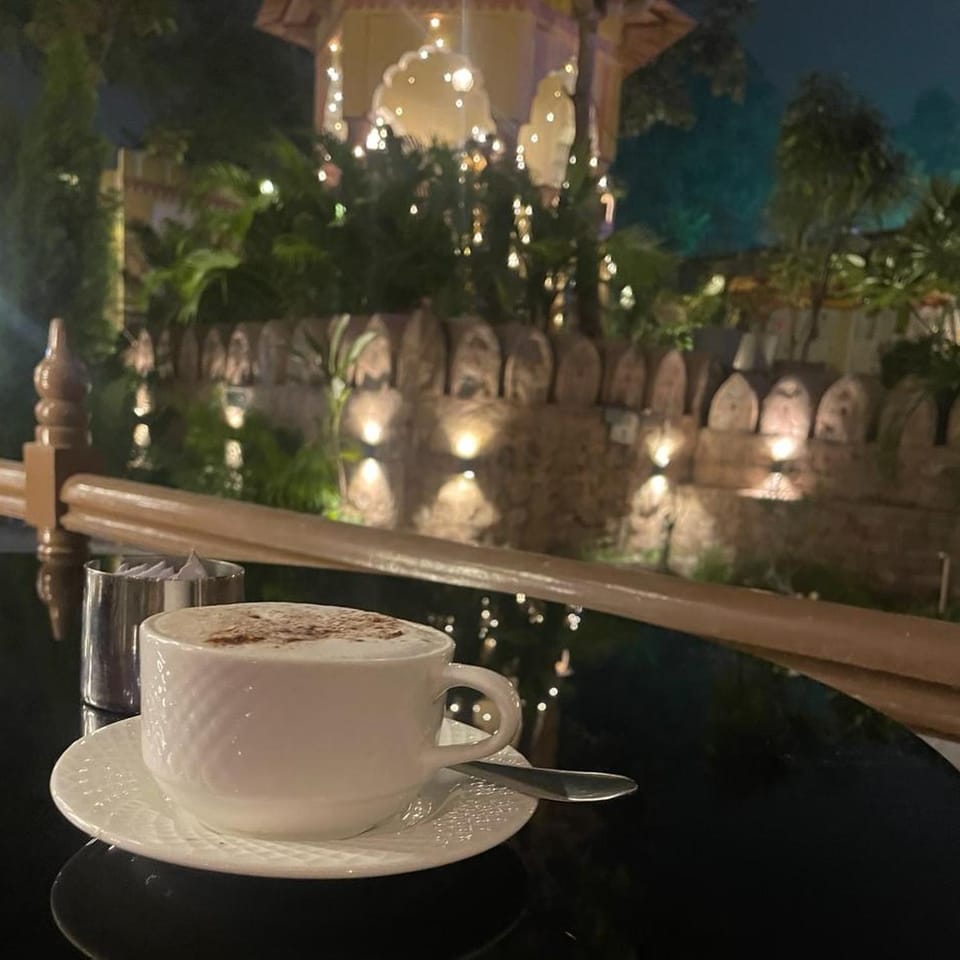 Restaurant/places to eat, Coffee/tea facilities