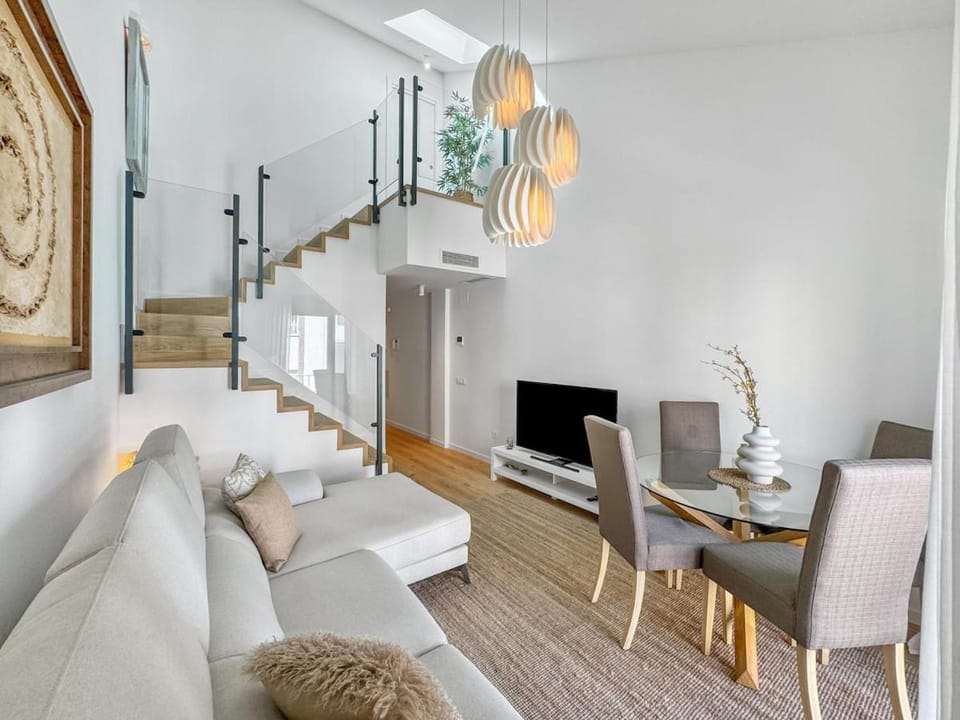TV and multimedia, Living room, Seating area