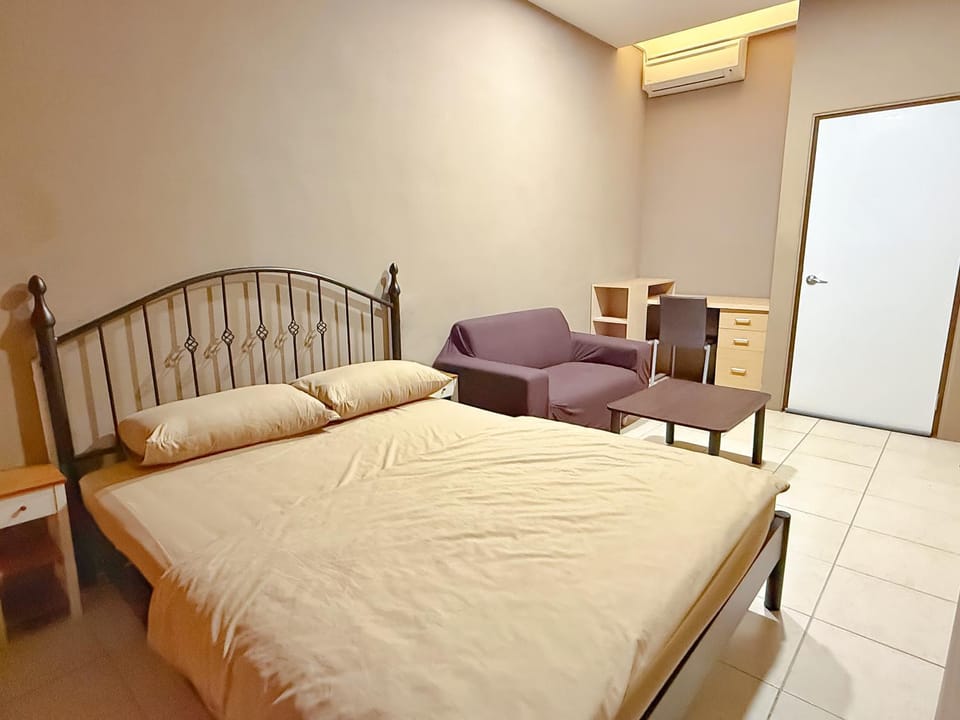 Bed, air conditioner