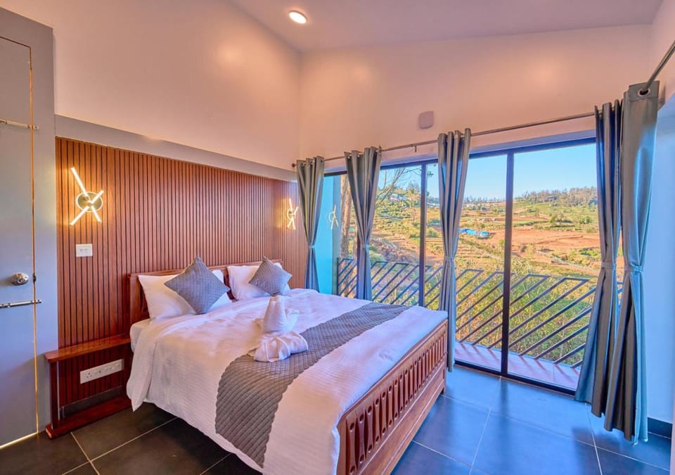 Bed, View (from property/room), Bedroom
