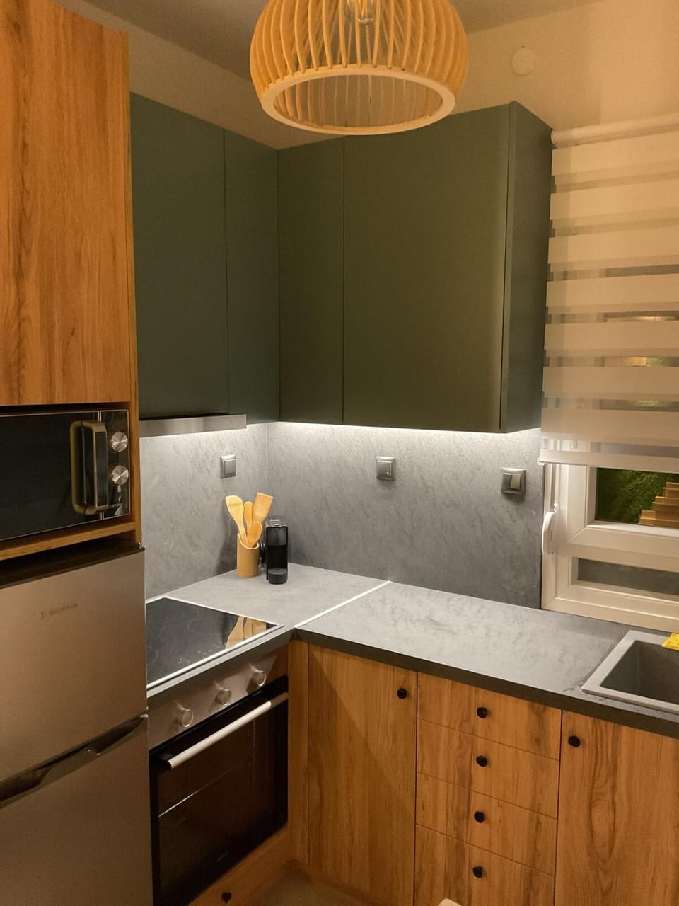 Kitchen or kitchenette, oven, stove