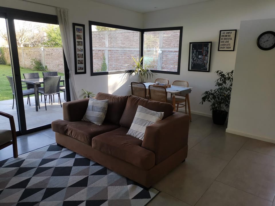 Casa moderna cerca del mar House in Mar del Plata