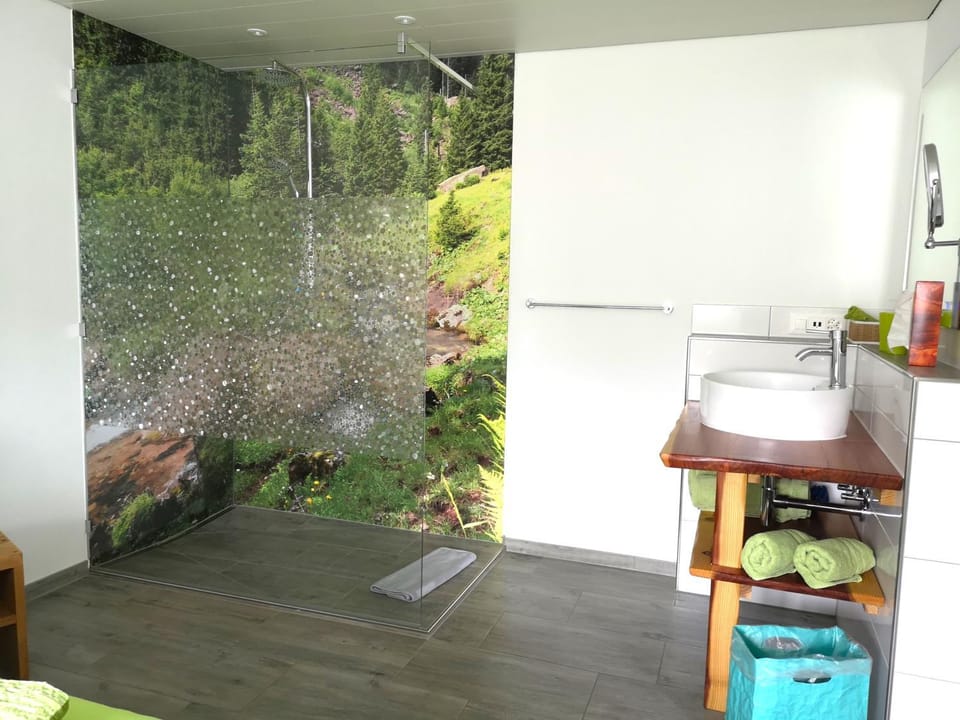 BnB Linden 5082 Kaisten Bed and Breakfast in Aargau, Switzerland