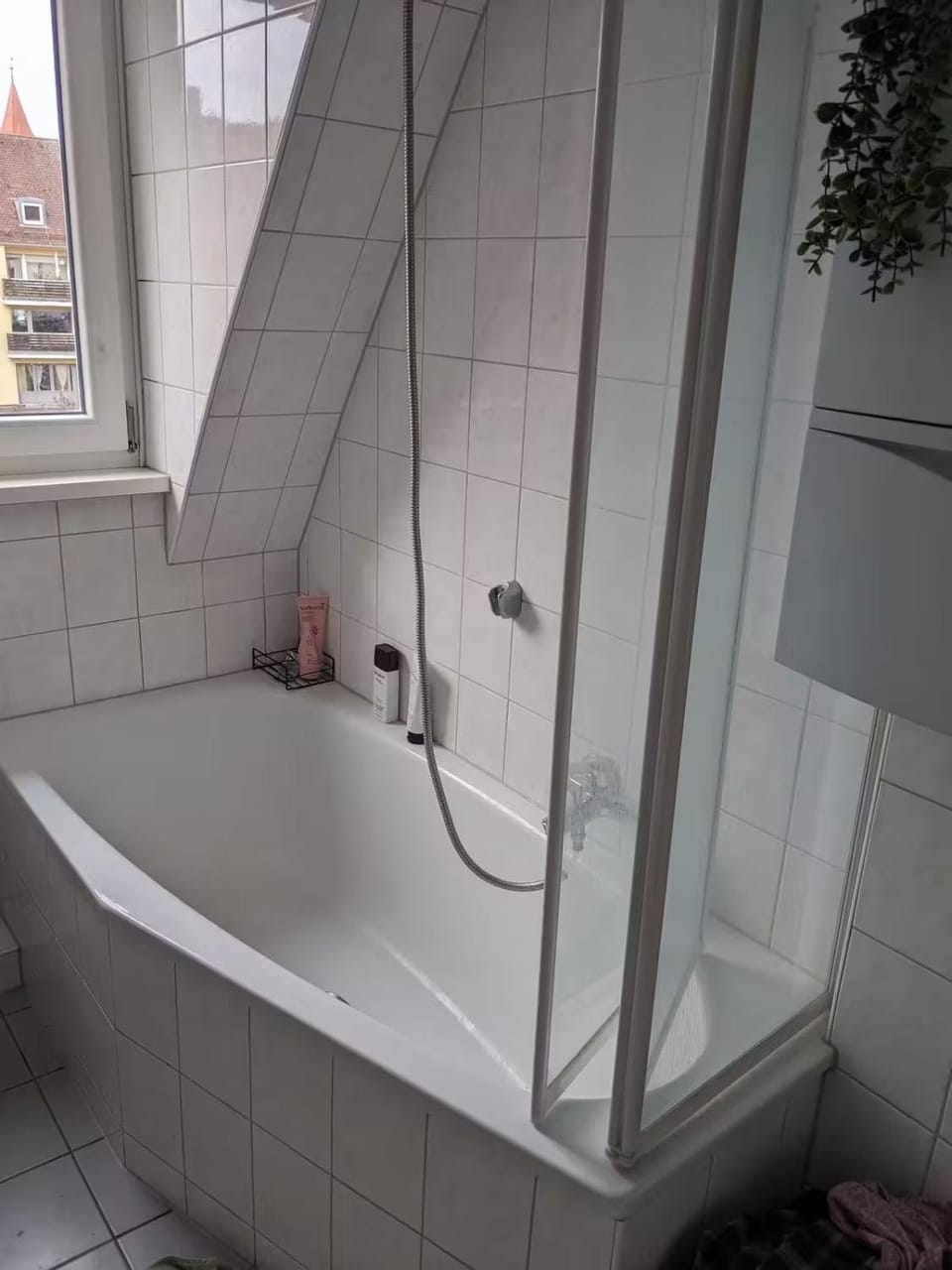 Shower, Hot Tub, Bathroom, Bath