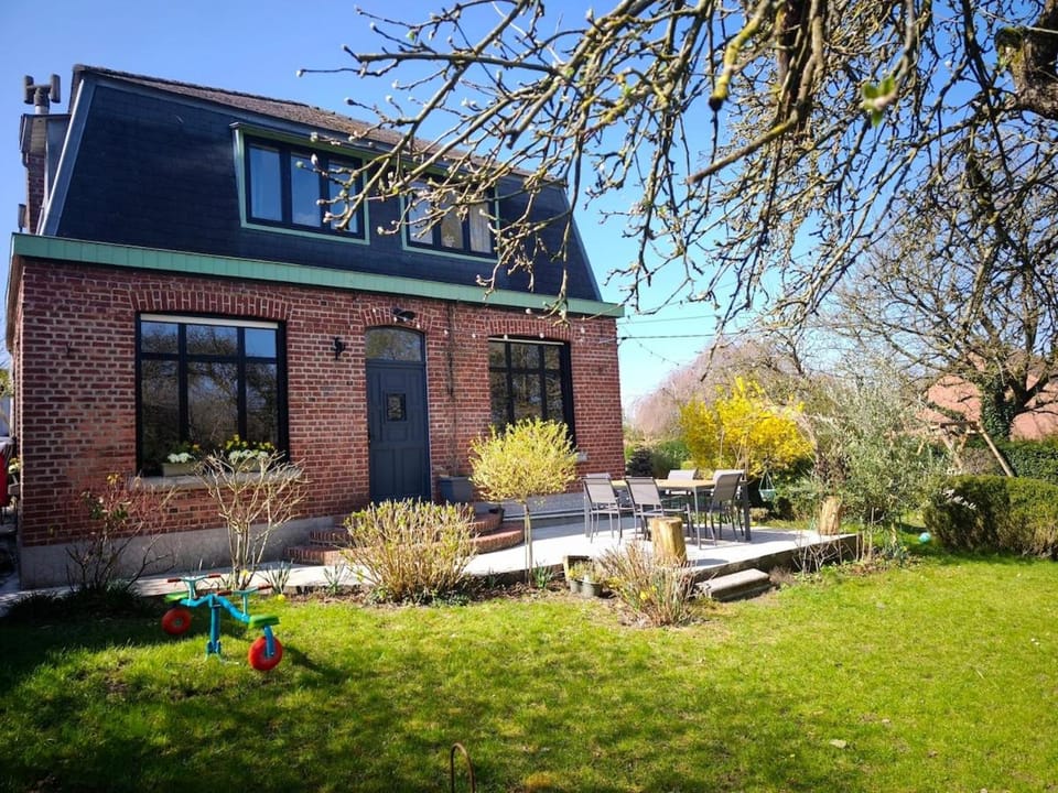 Cassandra's Cottage House in Hauts-de-France