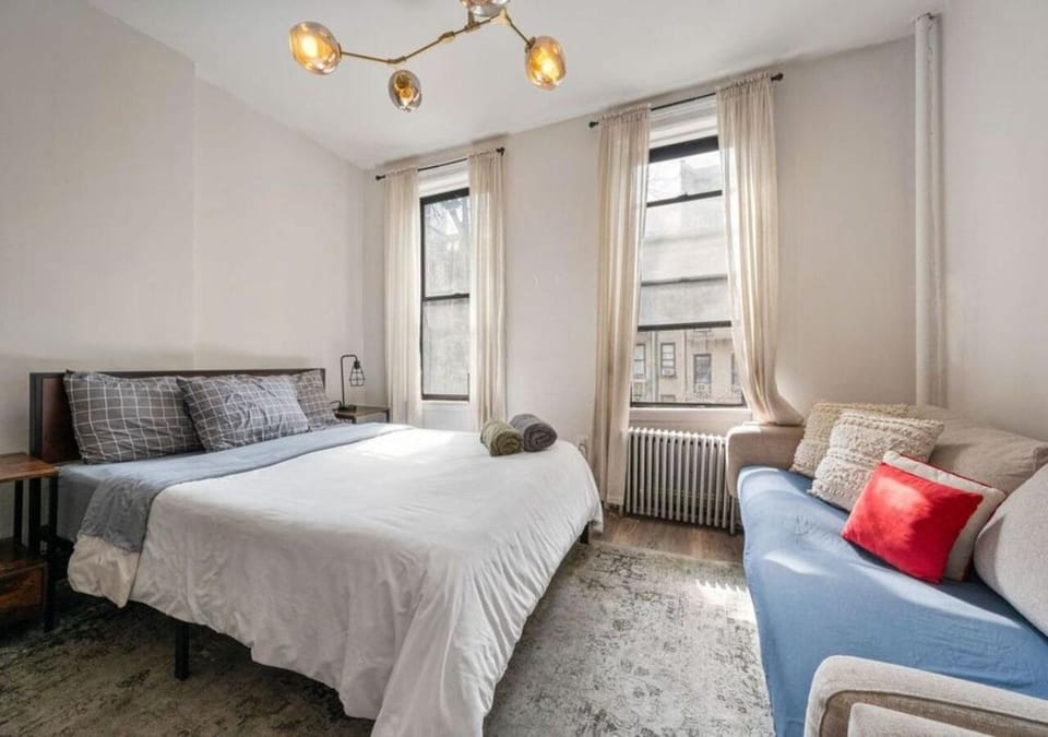 Prime Murray Hill 2 BR Gem, June To Aug 90 Days Stay Required Apartment in Midtown