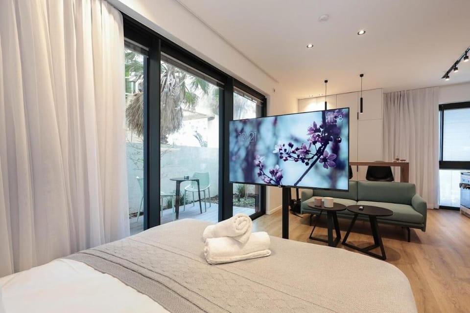Garden Studio Beach Apartment Apartment in Tel Aviv-Yafo