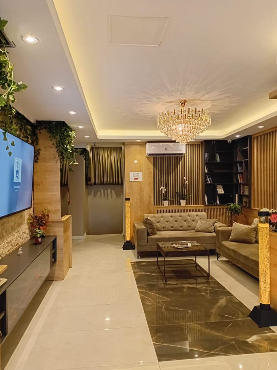Communal lounge/ TV room, Seating area