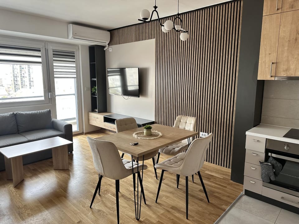 Kitchen or kitchenette, Living room, Seating area, Dining area, minibar, pet friendly, stove