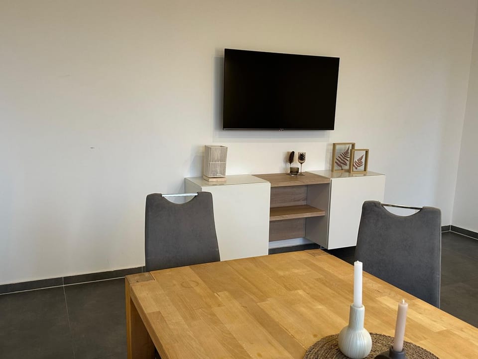 Pier 1 bis 4 gmütliche Zimmer mit Boxspringbett Vacation rental in Cuxhaven