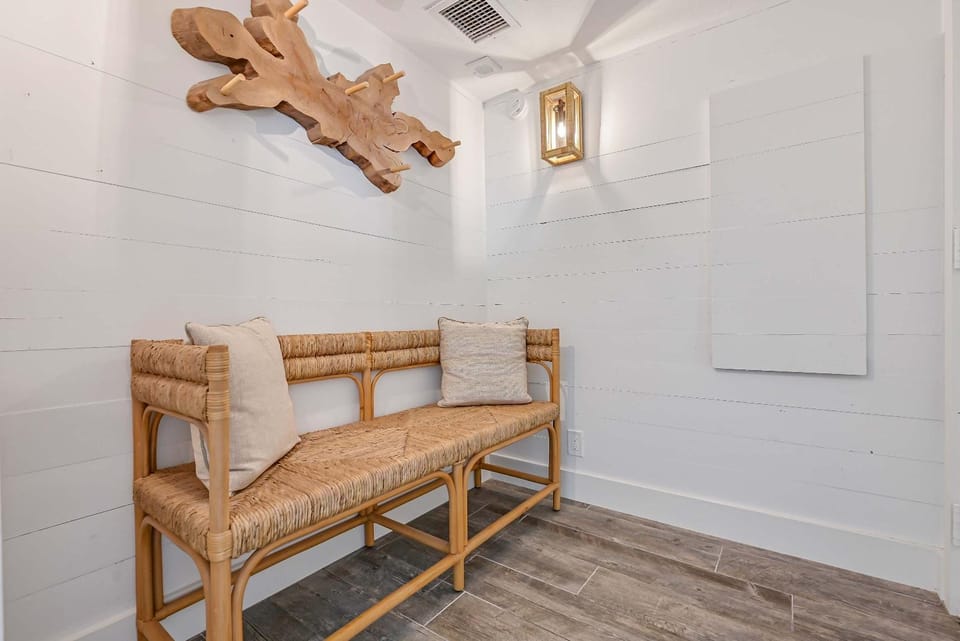 Newly Renovated San Luis Resort luxury condo Apartment in Galveston Island