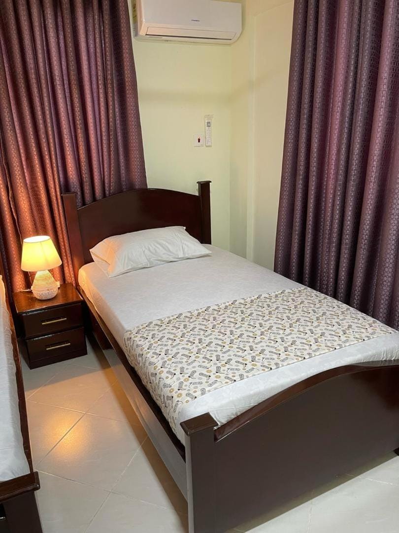 Bedroom, air conditioner