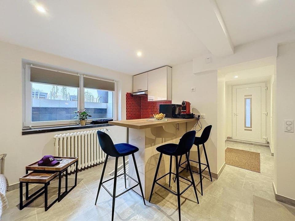 Coffee/tea facilities, Kitchen or kitchenette, Dining area, pet friendly, stove, toaster