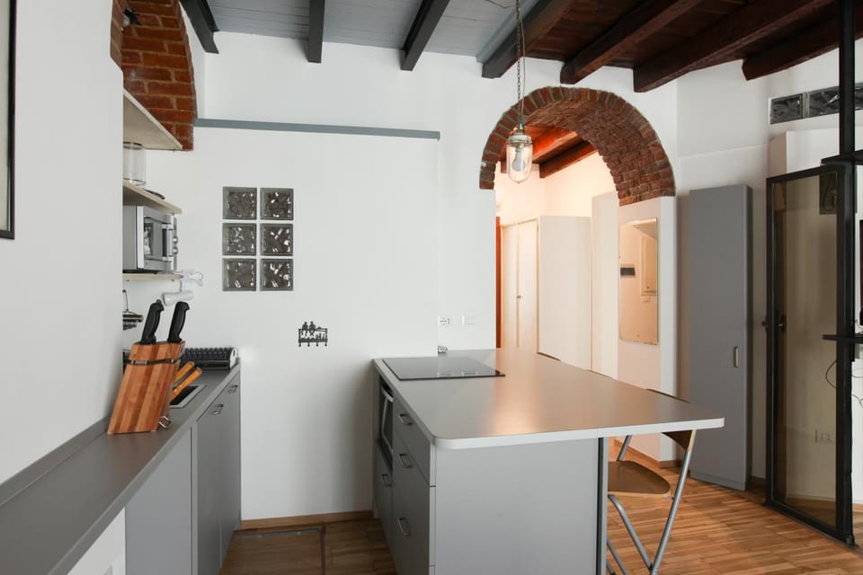 Dining area, kitchen
