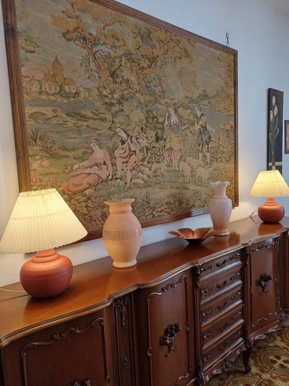 Communal lounge/ TV room