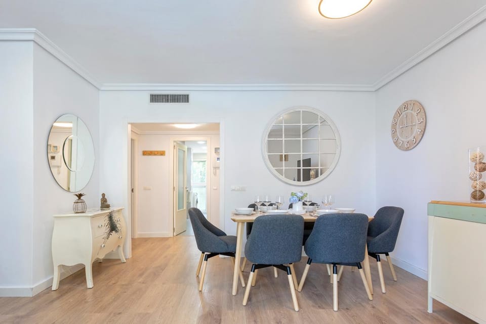 Dining area, air conditioner