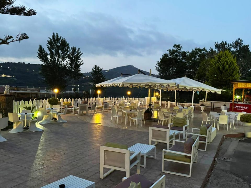 Restaurant/places to eat, Natural landscape