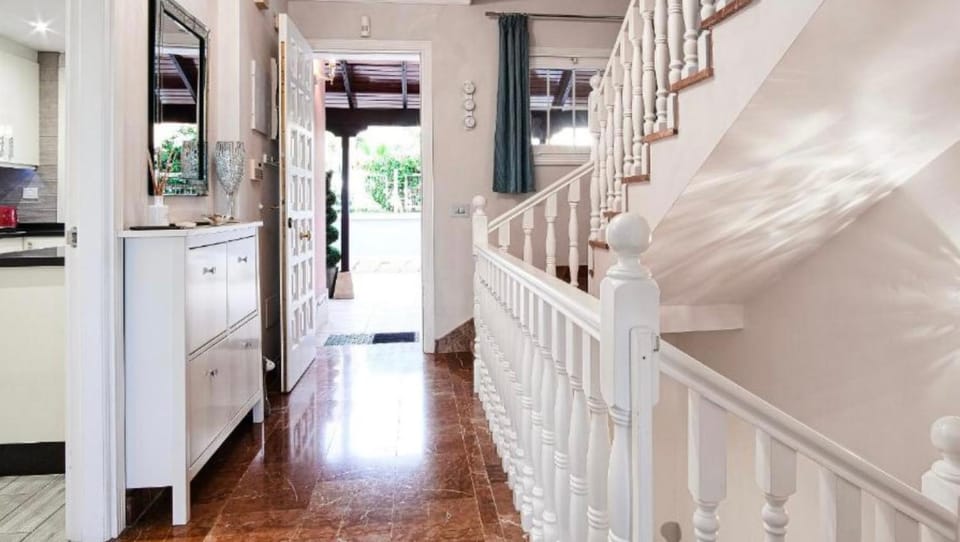GORGEOUS VIEW Villa & Sauna, Golf Costa Adeje Villa in Adeje