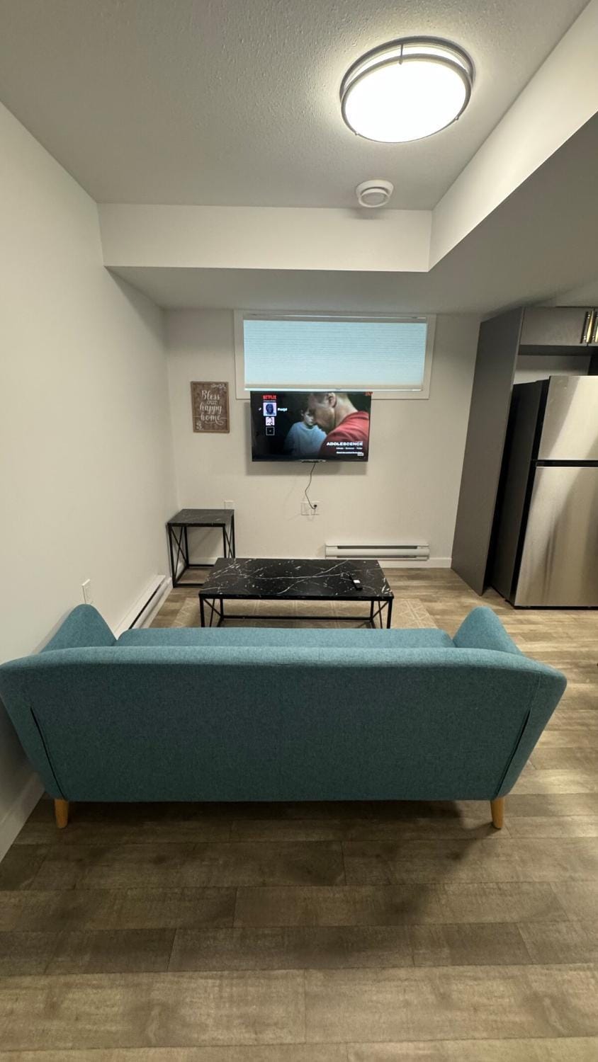 1 bedroom- 1 bath private suit Apartment in Regina