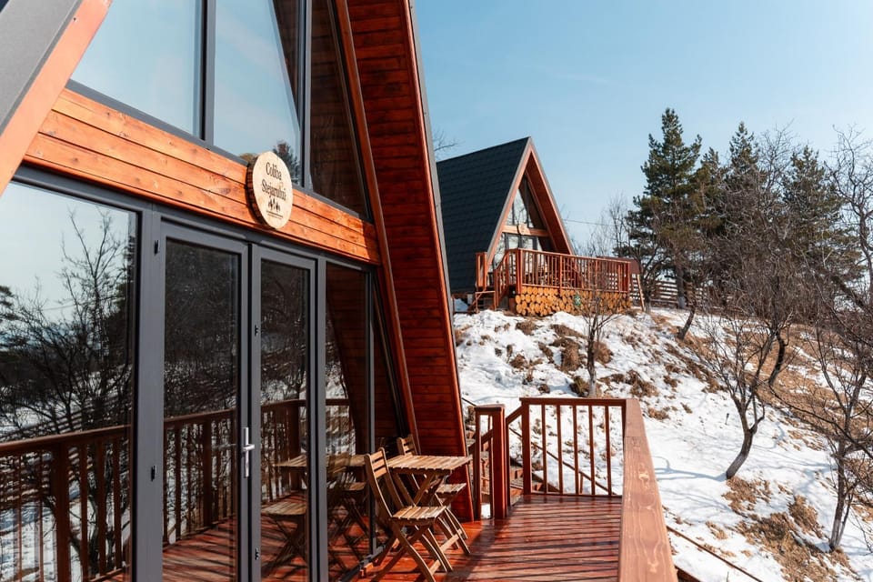 Catunul Lacului Fermecat Bed and Breakfast in Moldova