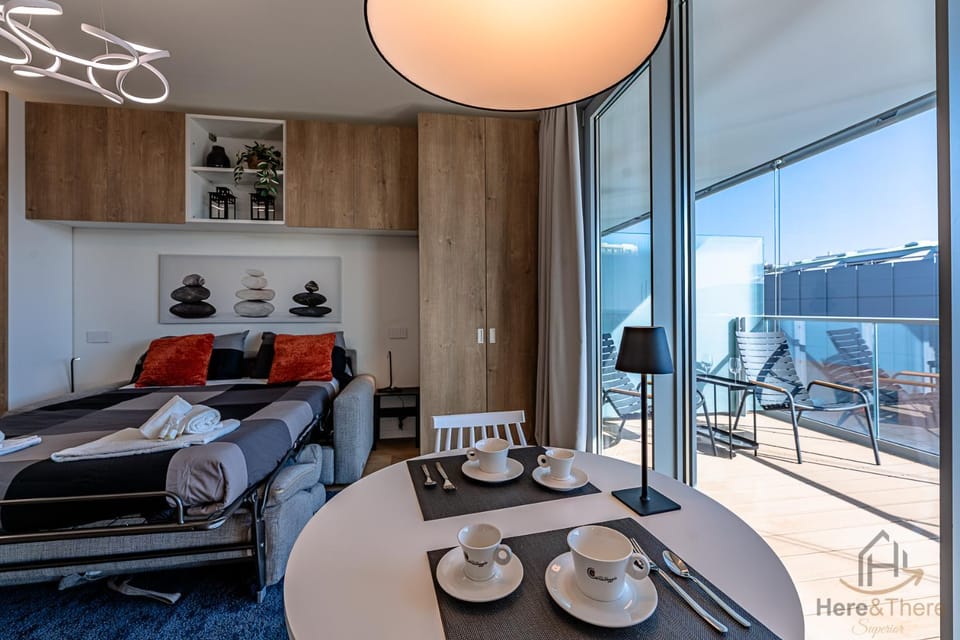 Bed, Bird's eye view, Balcony/Terrace, locker