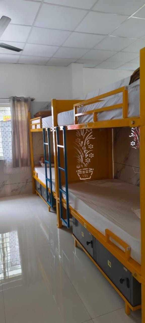 V R S Luxury AC & NON AC Male Dormitory Hostel in Mysuru