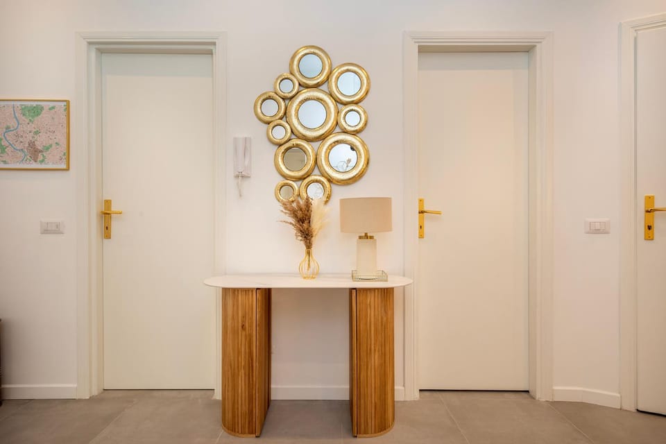 Bathroom, Decorative detail, Floor plan
