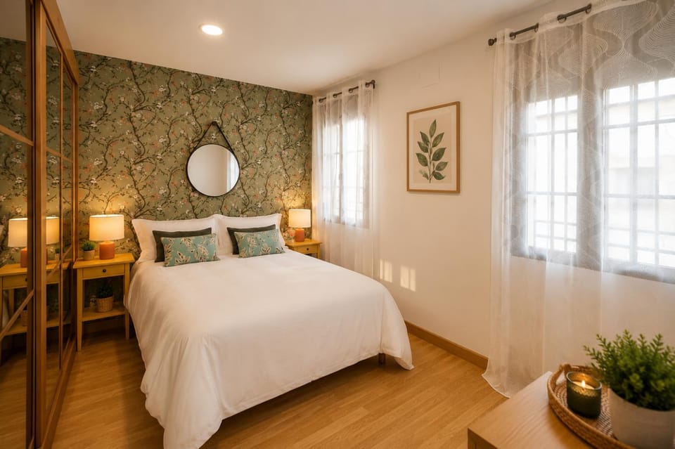 Bed, Photo of the whole room, Bedroom
