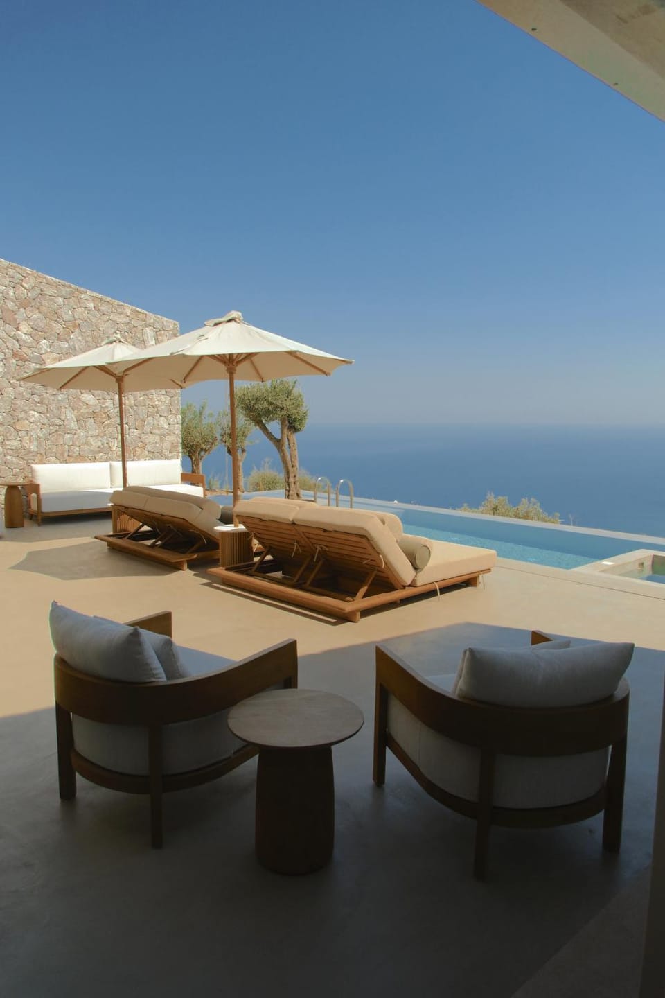 Patio, Natural landscape, View (from property/room), Balcony/Terrace, Living room, Pool view, Sea view, Swimming pool, sunbed
