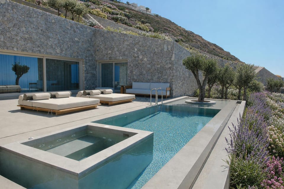 Patio, Day, Natural landscape, Pool view, Swimming pool, sunbed