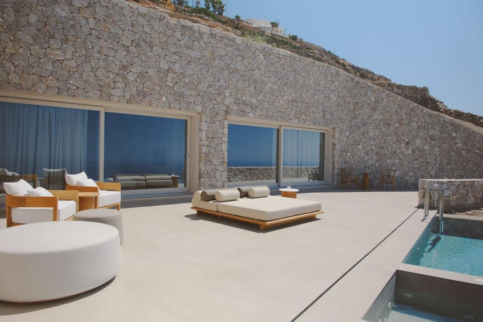Patio, Day, Natural landscape, View (from property/room), Balcony/Terrace, Seating area, Pool view, Swimming pool, sunbed