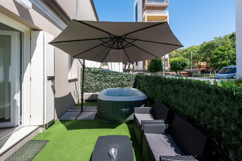 Marila Deluxe 2, Giadino con Idromassaggio Apartment in Lido di Jesolo