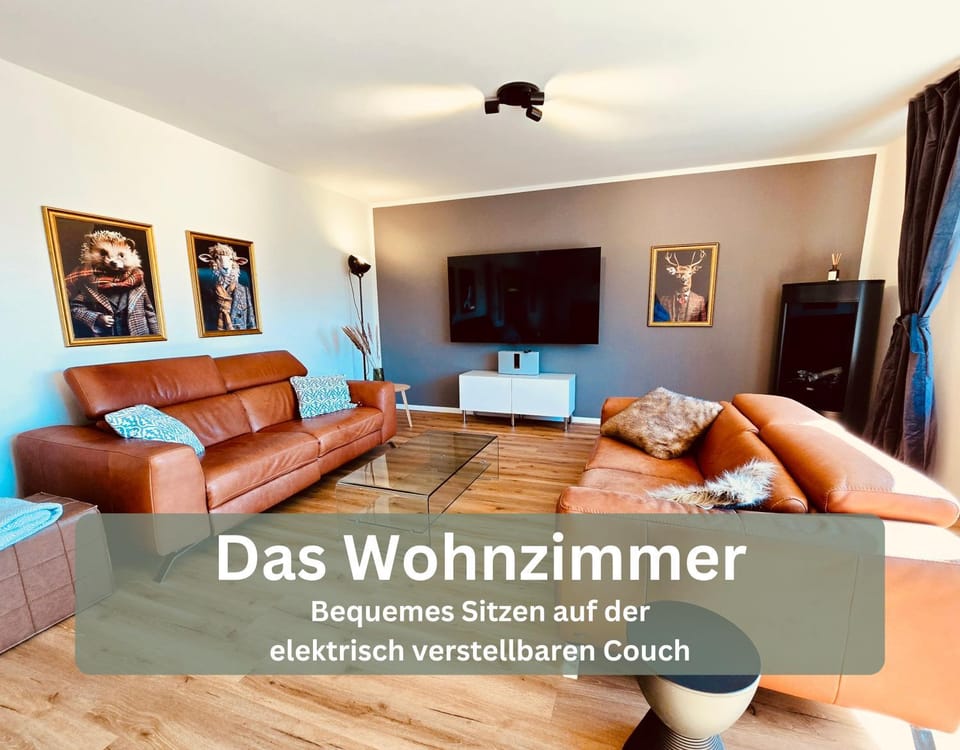 Communal lounge/ TV room, TV and multimedia, Living room