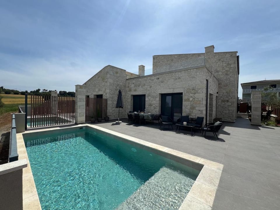 Exclusive new villa with private pool - 4BR Villa in Halkidiki