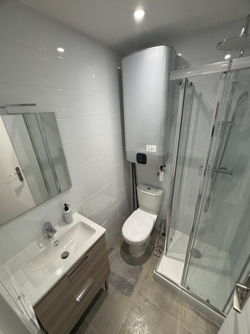 Shower, Toilet, Bathroom