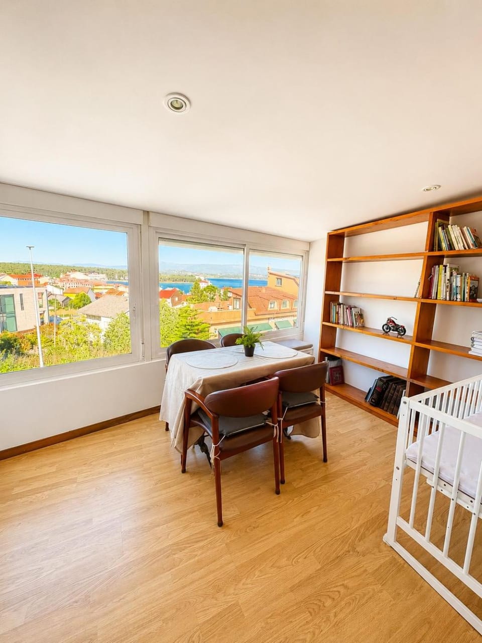 Off site, Balcony/Terrace