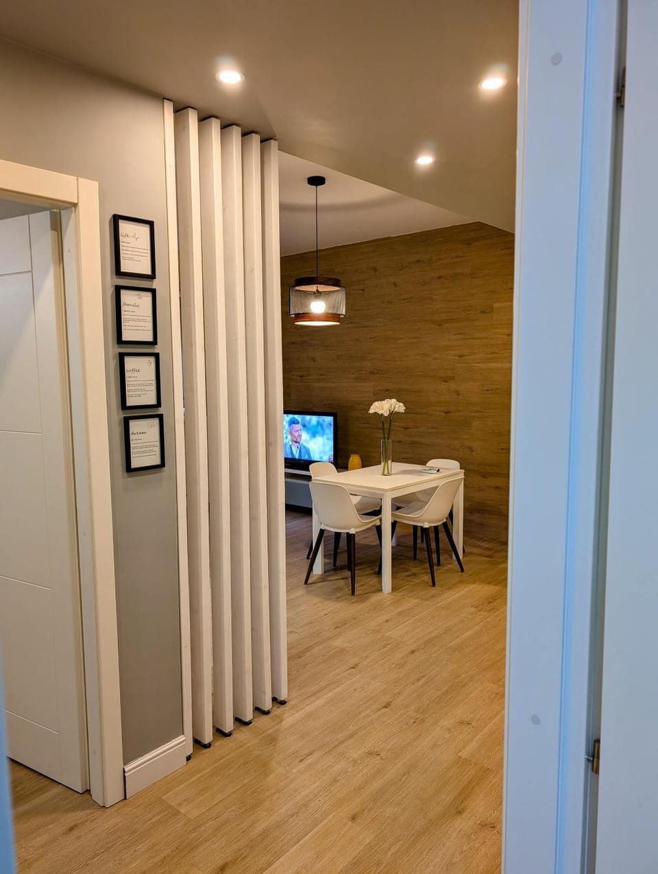Photo of the whole room
