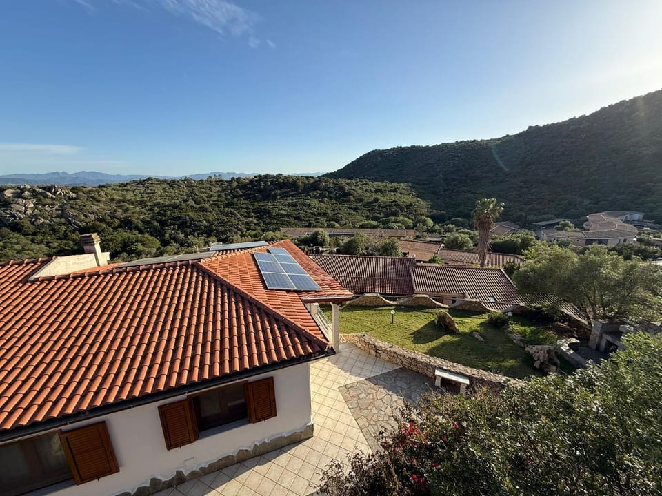 Property building, Patio, Garden, acessibility
