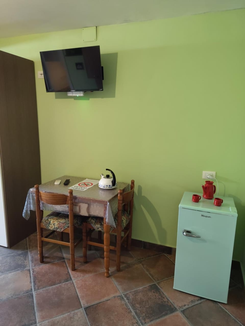 TV and multimedia, Dining area, minibar
