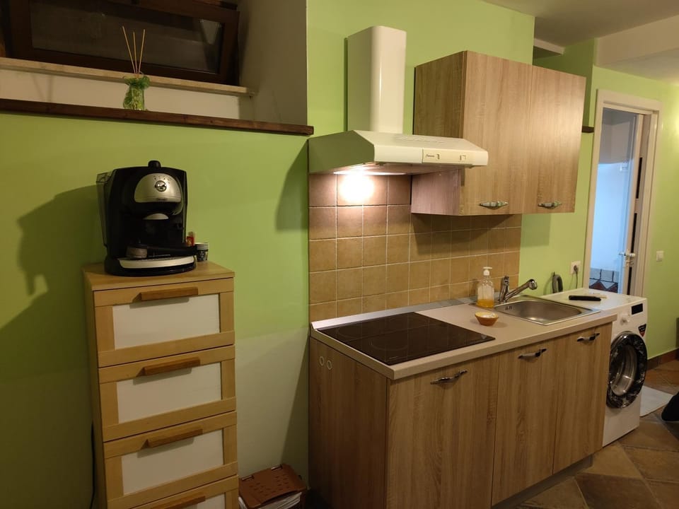 Coffee/tea facilities, Kitchen or kitchenette
